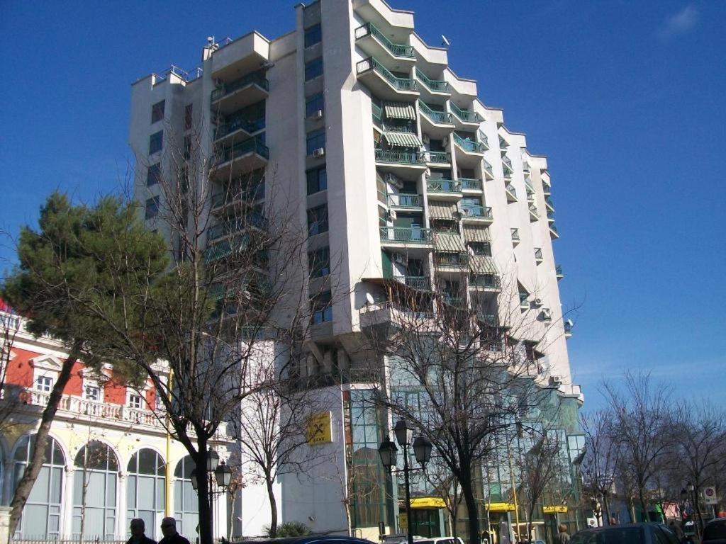 Bezhani Apartments Tirana Eksteriør billede